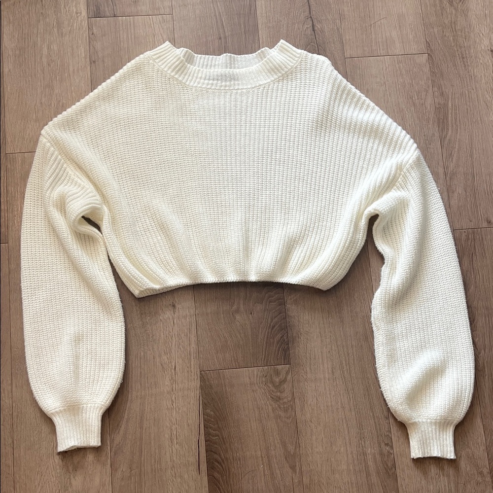 SHEIN Cream Cropped Sweater